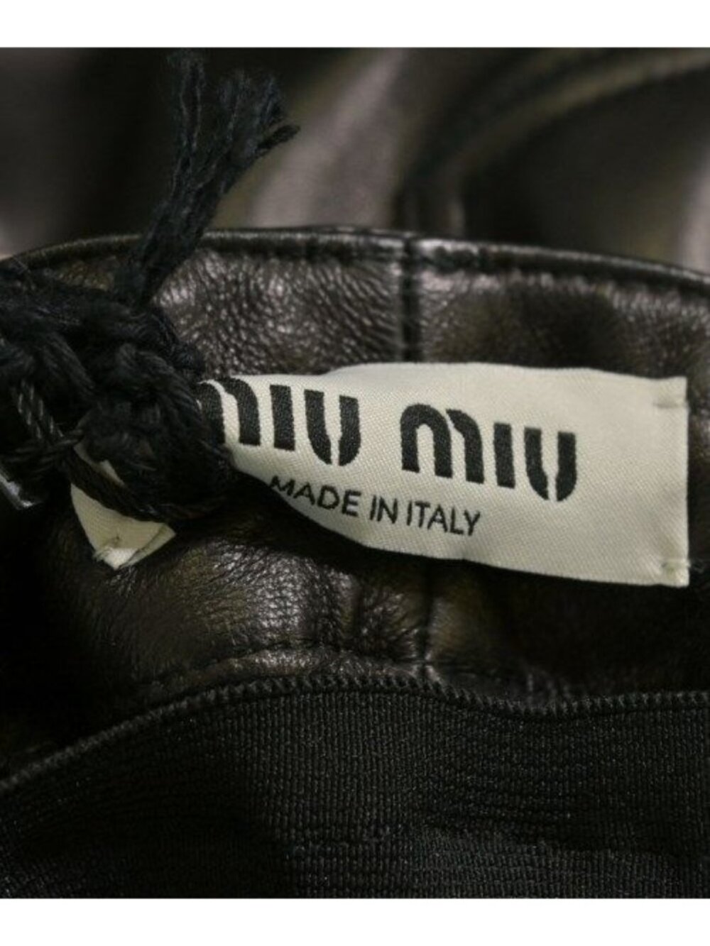 Miu Miu Shorts Black - Picture 3 of 5